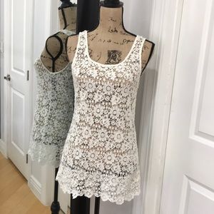 Forever 21 lace tank top